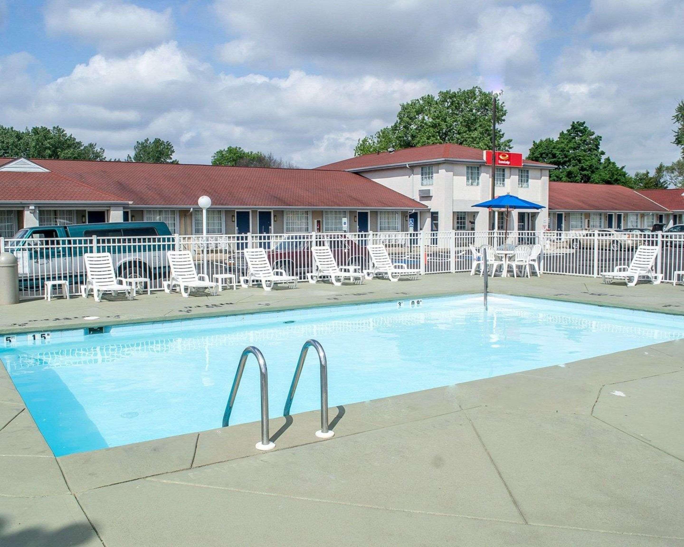 Hotel Econo & South 2*